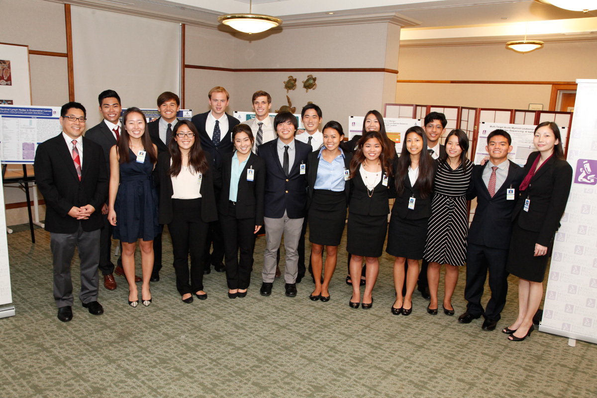 Premedical Students Complete Their Participation in Hawaii Pathologists' Laboratory Summer Internship Program